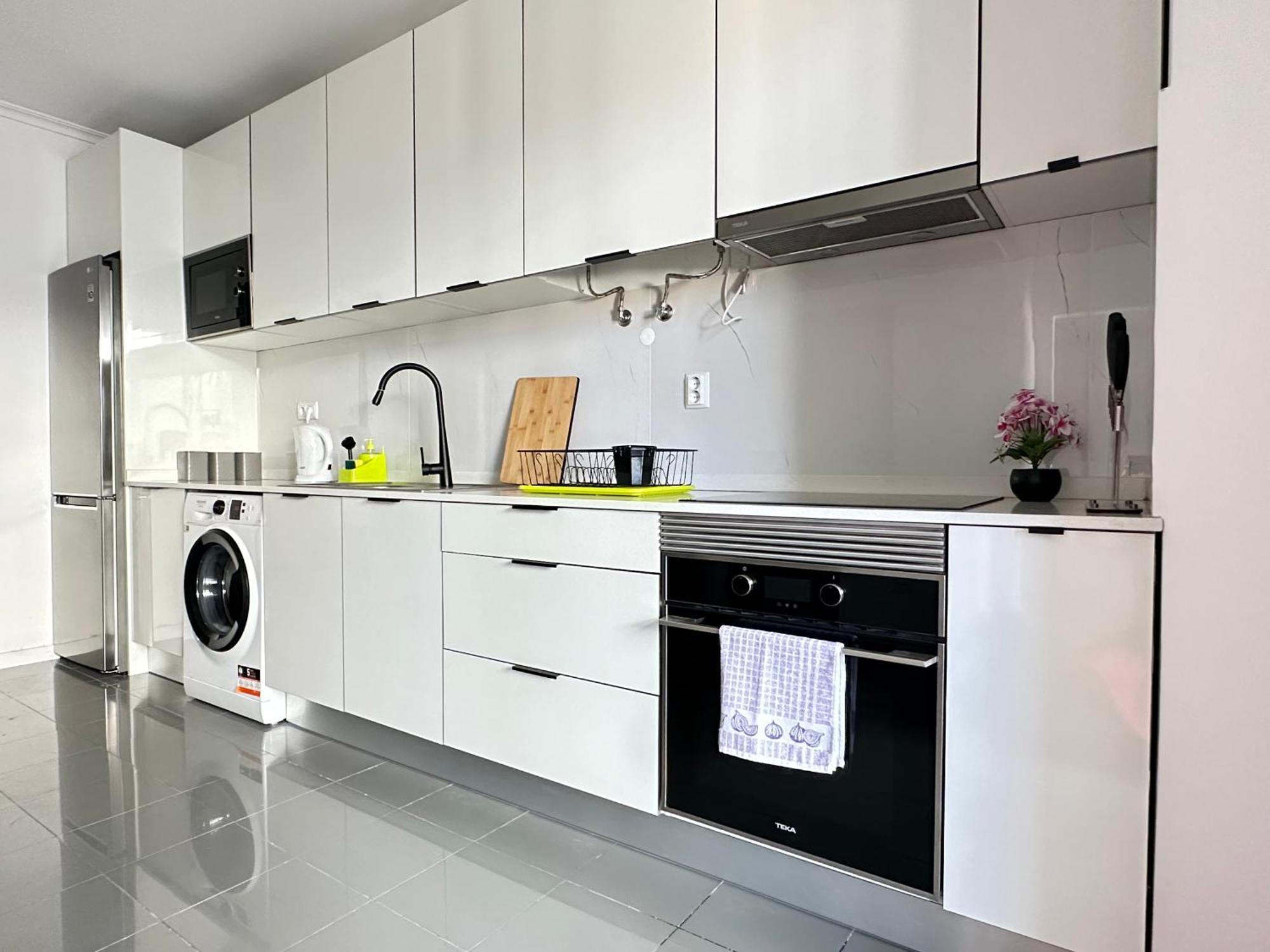 Center - For Rent Apartment *